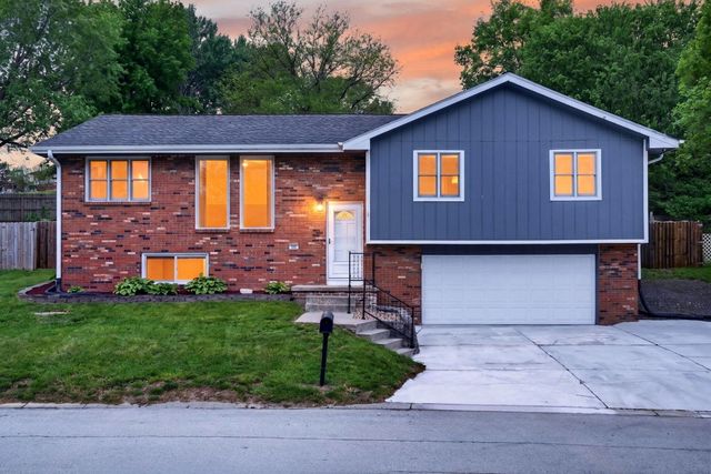 122 ROSEBUD Lane, Council Bluffs, IA 51503