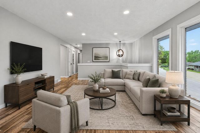 122 ROSEBUD Lane, Council Bluffs, IA 51503