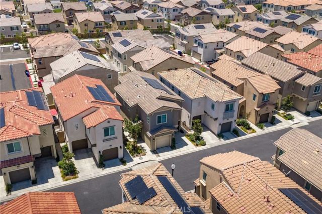16049 Narni, Fontana, CA 92336