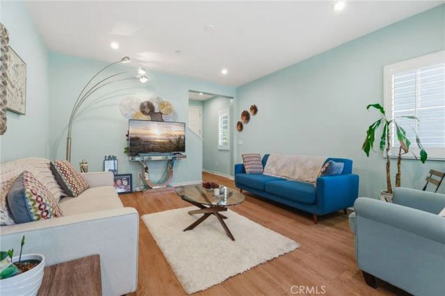 16049 Narni, Fontana, CA 92336