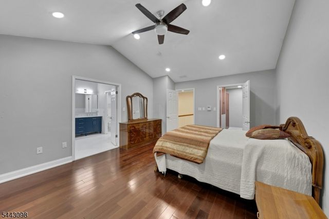 34 Eider Ct, Wayne Twp., NJ 07470