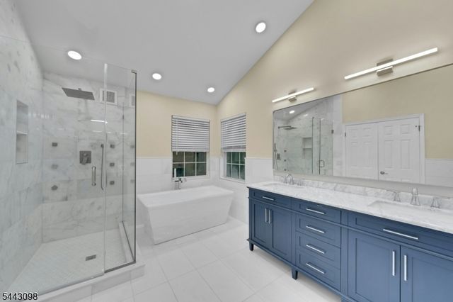 34 Eider Ct, Wayne Twp., NJ 07470