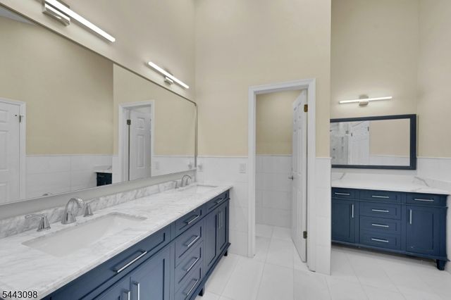 34 Eider Ct, Wayne Twp., NJ 07470