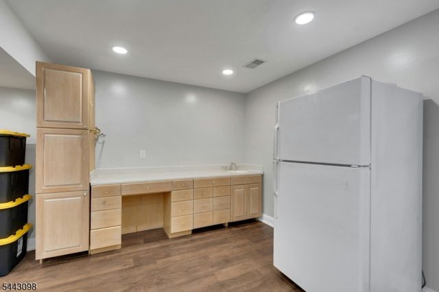 34 Eider Ct, Wayne Twp., NJ 07470