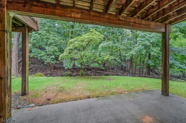 34 Eider Ct, Wayne Twp., NJ 07470