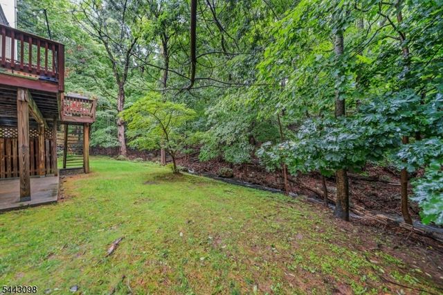 34 Eider Ct, Wayne Twp., NJ 07470