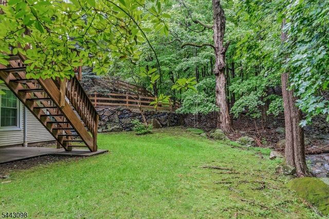 34 Eider Ct, Wayne Twp., NJ 07470