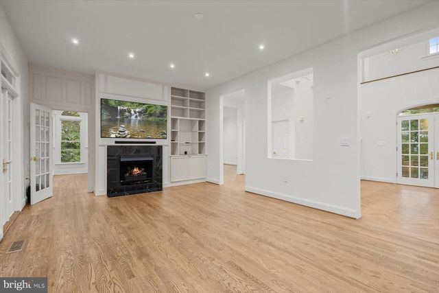 1404 WYNHURST LN, Vienna, VA 22182