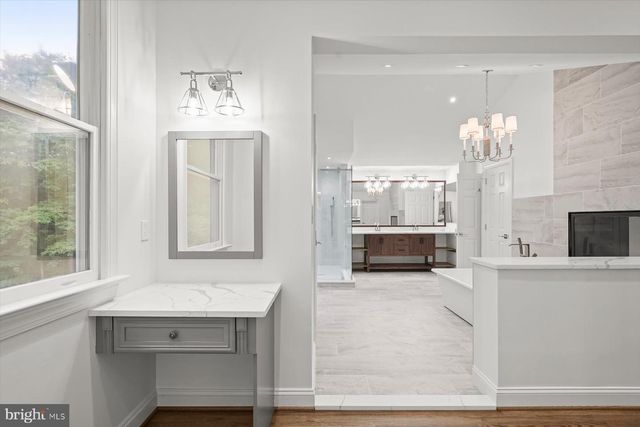 1404 WYNHURST LN, Vienna, VA 22182