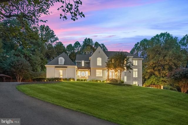 1404 WYNHURST LN, Vienna, VA 22182