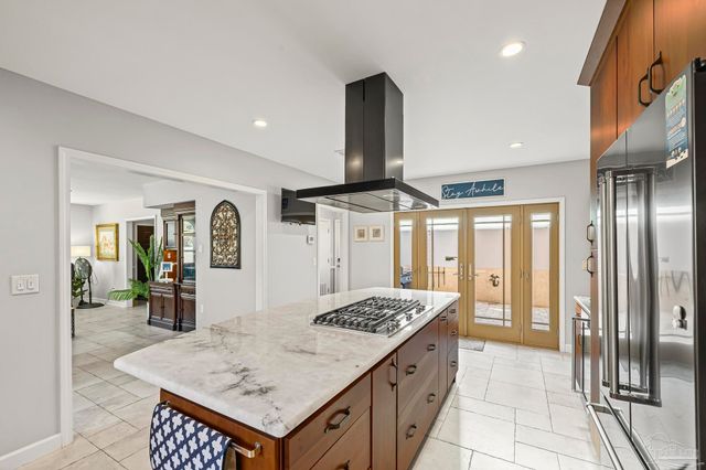 129 Country Club Rd, Pensacola, FL 32507