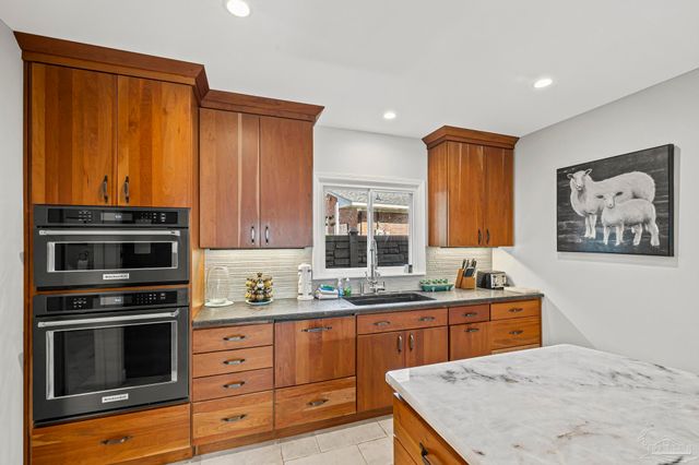 129 Country Club Rd, Pensacola, FL 32507