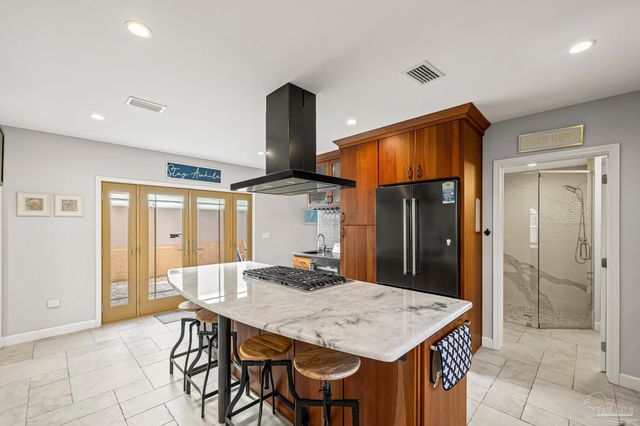 129 Country Club Rd, Pensacola, FL 32507