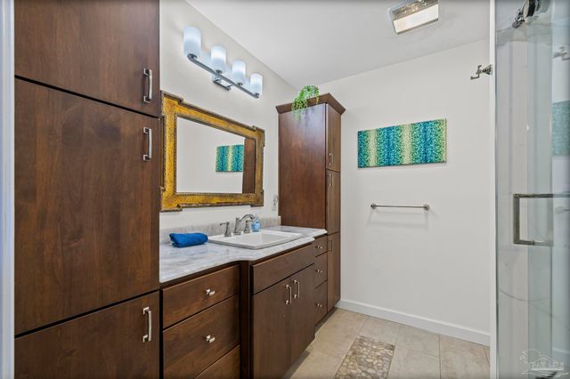 129 Country Club Rd, Pensacola, FL 32507