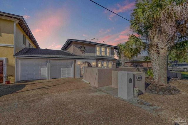 129 Country Club Rd, Pensacola, FL 32507