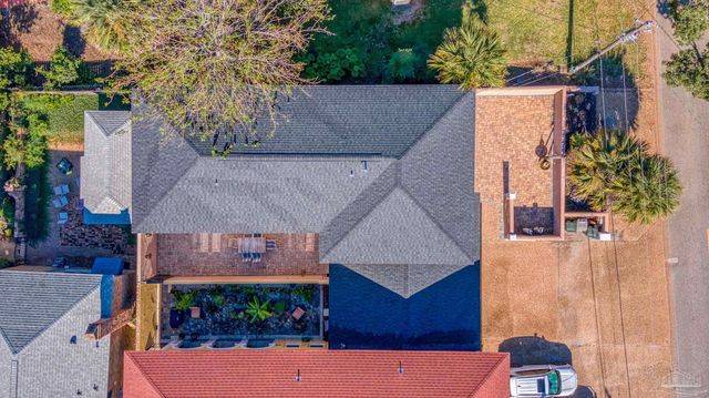 129 Country Club Rd, Pensacola, FL 32507