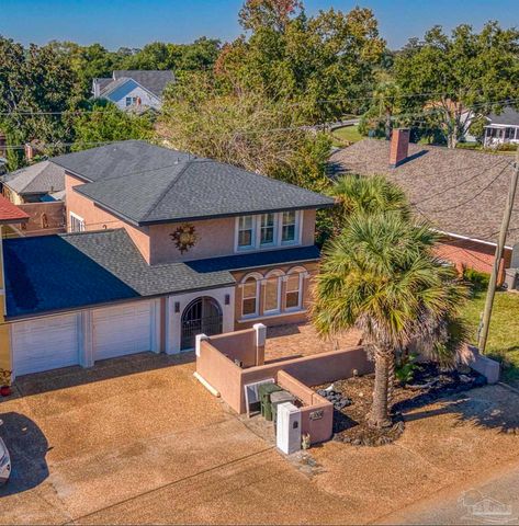 129 Country Club Rd, Pensacola, FL 32507