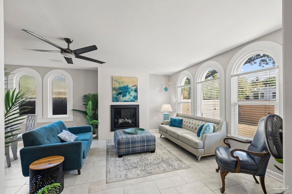 129 Country Club Rd, Pensacola, FL 32507