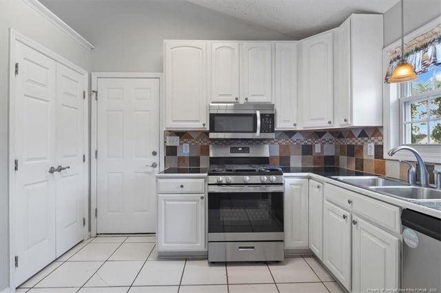 325 Barefoot Road, Fayetteville, NC 28306