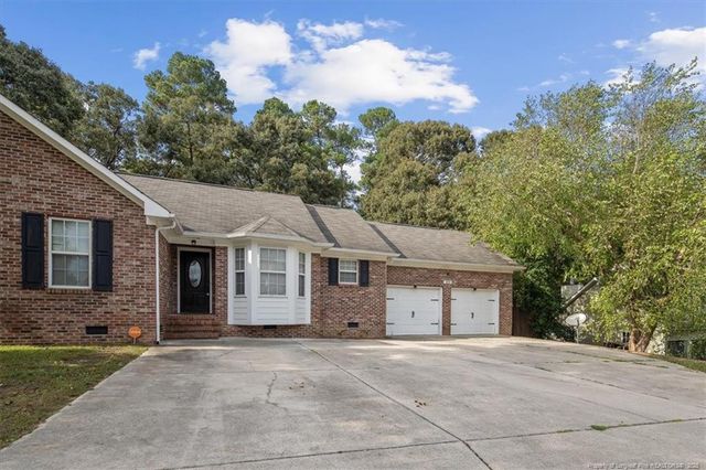 325 Barefoot Road, Fayetteville, NC 28306