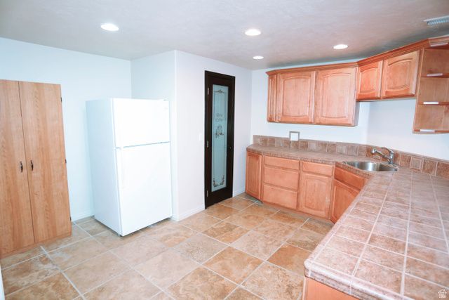 3068 W MATTERHORN DR, Taylorsville, UT 84129