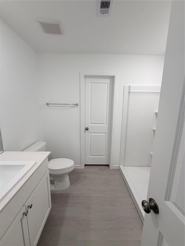 18712 Loom Drive, Conroe, TX 77306