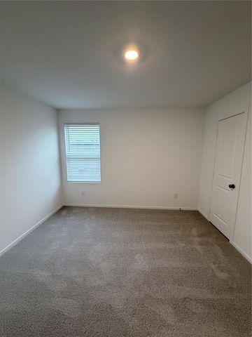 18712 Loom Drive, Conroe, TX 77306