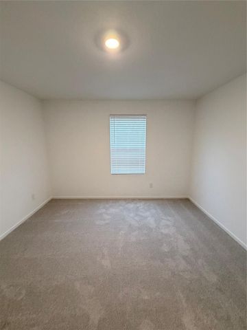 18712 Loom Drive, Conroe, TX 77306