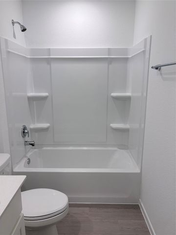 18712 Loom Drive, Conroe, TX 77306