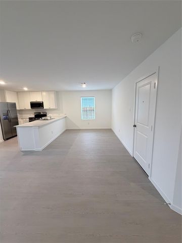 18712 Loom Drive, Conroe, TX 77306