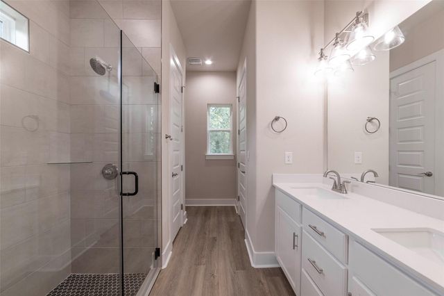 625 Birch LN, Cottonwood Shores, TX 78657