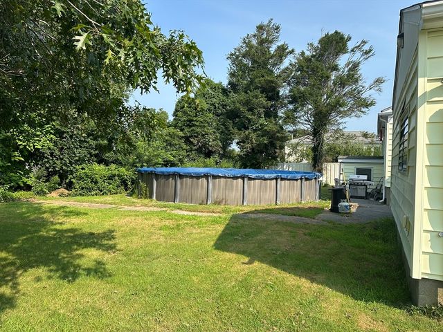 79 Cross Rd., Dartmouth, MA 02747