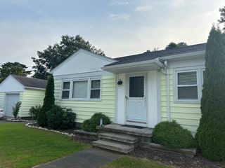 79 Cross Rd., Dartmouth, MA 02747