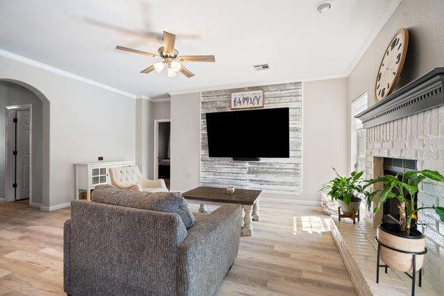 1432 N Yellowood Avenue, Broken Arrow, OK 74012