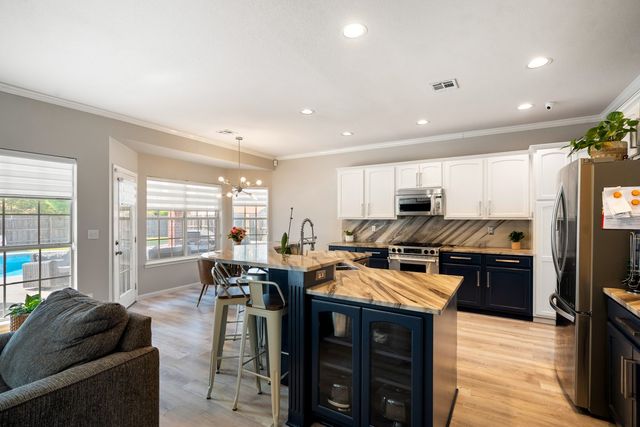 1432 N Yellowood Avenue, Broken Arrow, OK 74012