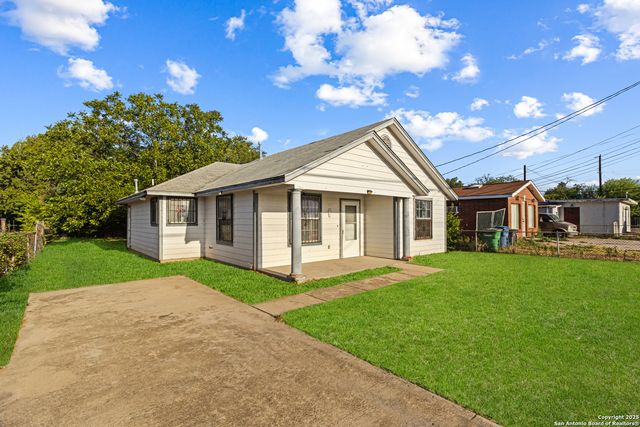 1611 S Callaghan Rd., San Antonio, TX 78227