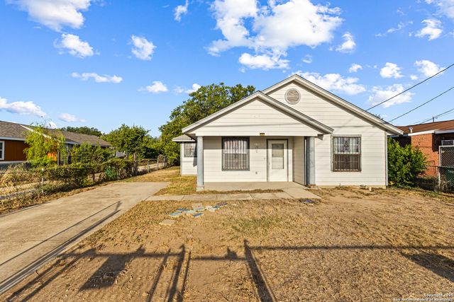 1611 S Callaghan Rd., San Antonio, TX 78227