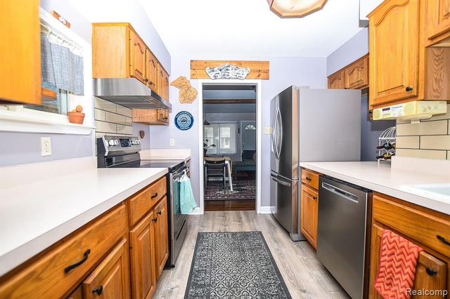 630 Ardmore Drive, Ferndale, MI 48220