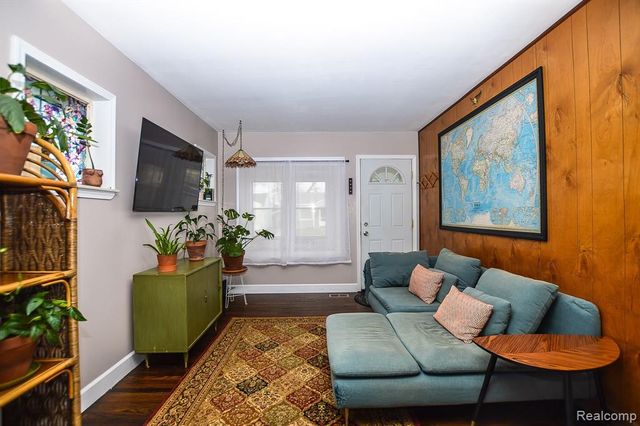 630 Ardmore Drive, Ferndale, MI 48220