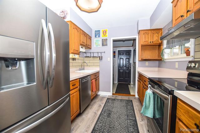 630 Ardmore Drive, Ferndale, MI 48220