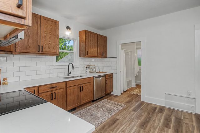 803 W 9th Street, Boone, IA 50036