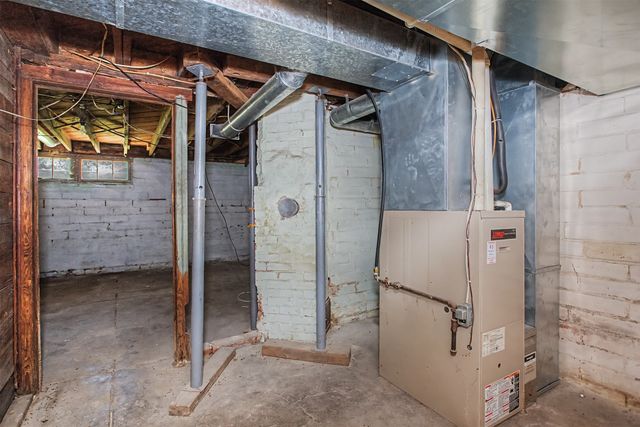 803 W 9th Street, Boone, IA 50036