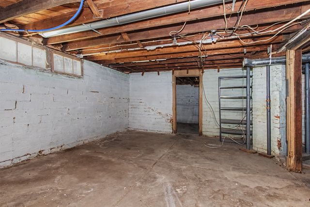 803 W 9th Street, Boone, IA 50036