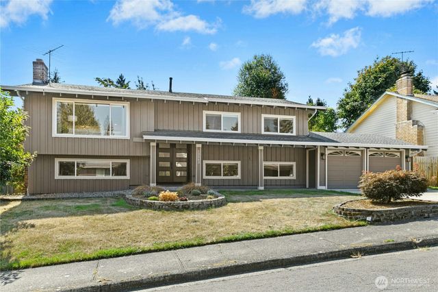 12563 SE 71st Street, Newcastle, WA 98056