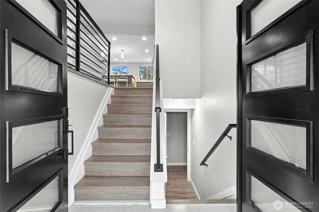 12563 SE 71st Street, Newcastle, WA 98056