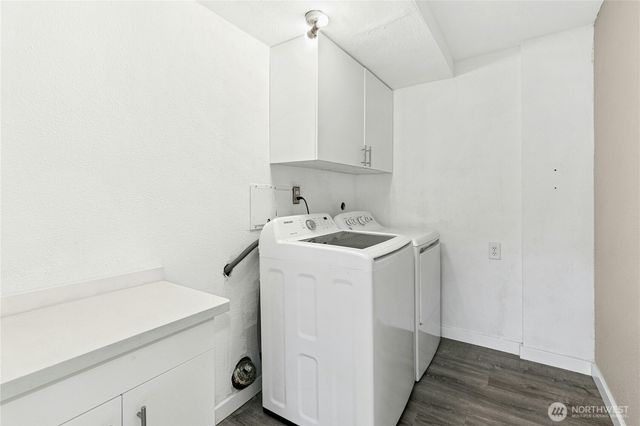 12563 SE 71st Street, Newcastle, WA 98056