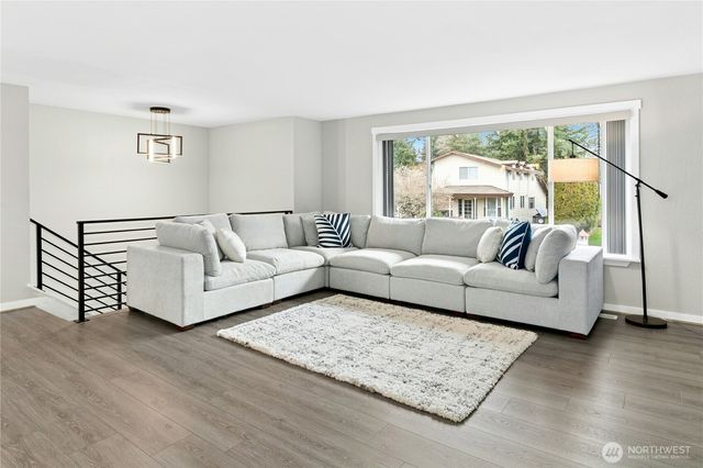 12563 SE 71st Street, Newcastle, WA 98056