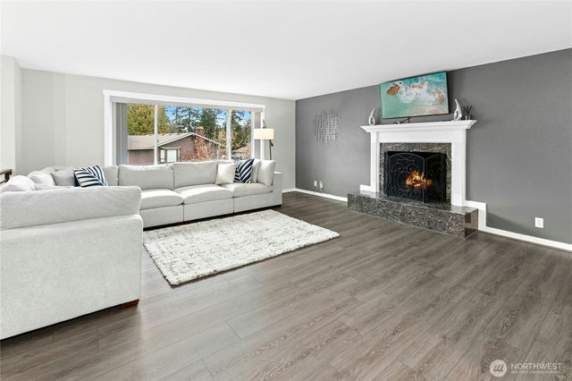 12563 SE 71st Street, Newcastle, WA 98056