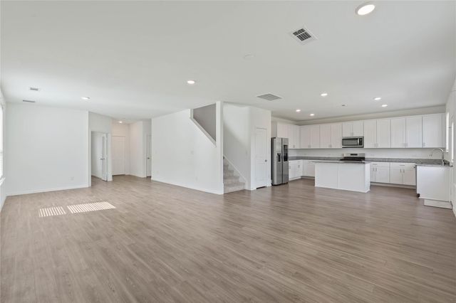 229 Seven Pines Drive, Conroe, TX 77378