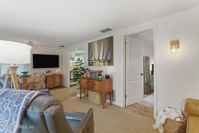 6322 OLD MIDDLEBURG S Road S, Jacksonville, FL 32222